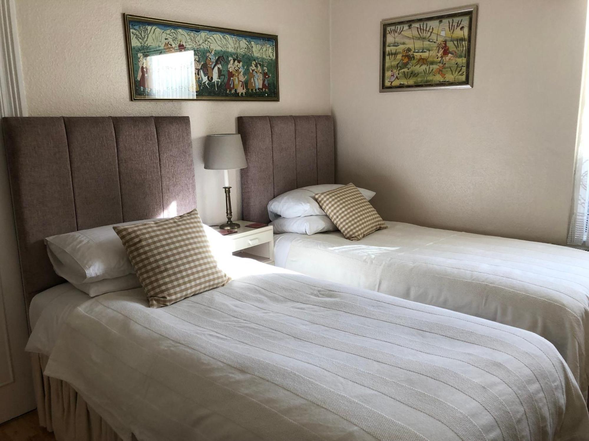 Helena Host Family Bed & Breakfast London Bagian luar foto